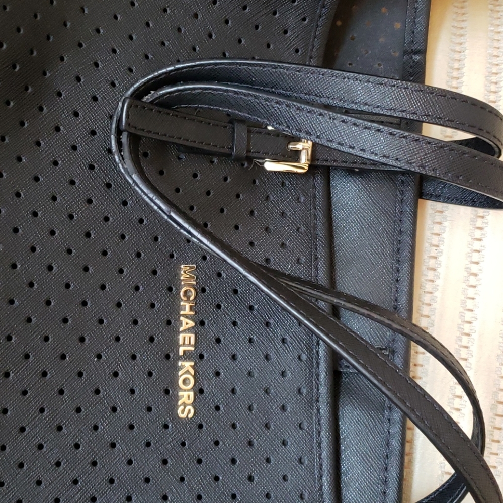 Michael Kors Perforated Leather Jet Set Tote HOST PICK! - Picture 6 of 11
